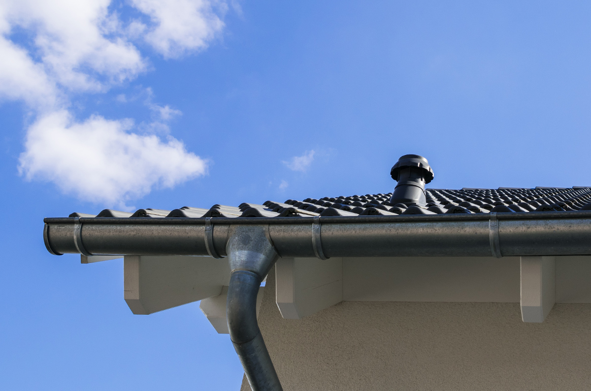 Reginnenrinne_Bauklempnerei_Luebeck Bauklempnerei Lübeck - Regenrinne und Dachentwässerung